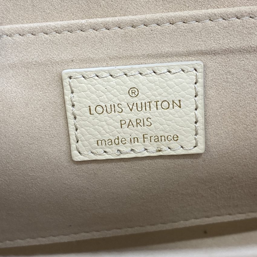 Replica Louis Vuitton Favorite Pink White 6 Replica Louis Vuitton Favorite Pink White - realistic designer-inspired fake bag