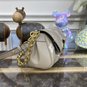 Replica Louis Vuitton Favorite Beige 3 Replica Louis Vuitton Favorite Beige - realistic designer-inspired fake bag