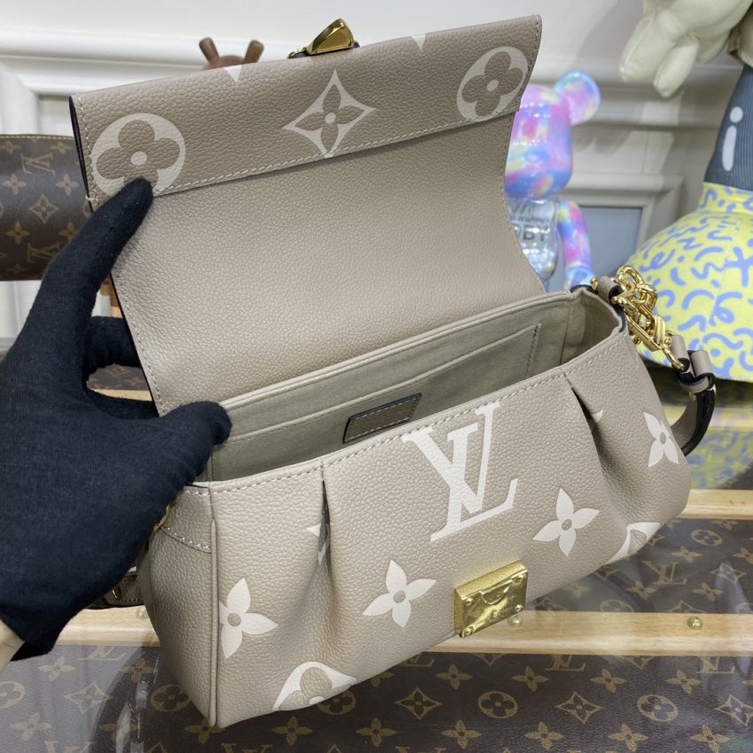 Replica Louis Vuitton Favorite Beige 5 Replica Louis Vuitton Favorite Beige - near-authentic luxury replica handbag