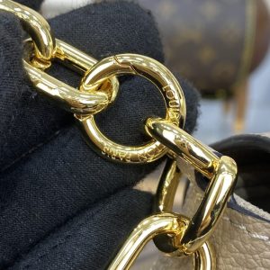 Replica Louis Vuitton Favorite Beige 6 Replica Louis Vuitton Favorite Beige - high-accuracy replica luxury purse