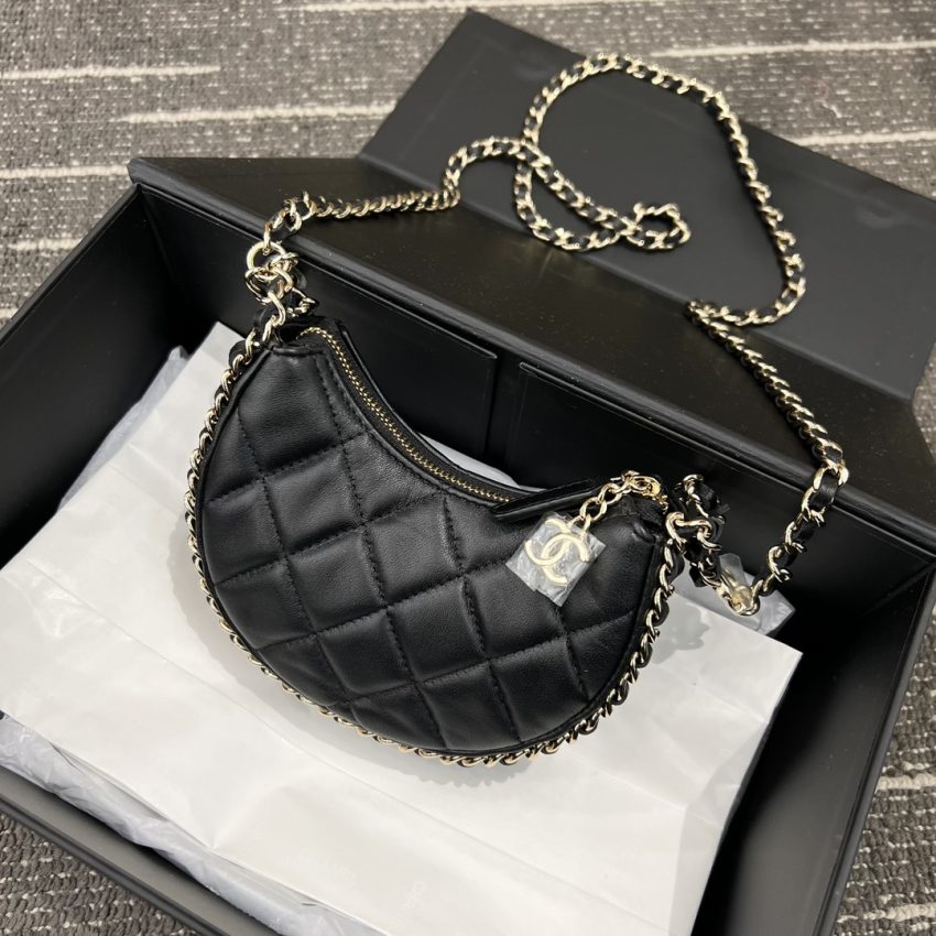 Replica CHANEL 23P Crescent Bag 4 Replica CHANEL 23P Crescent Bag - 1:1 designer replica handbag