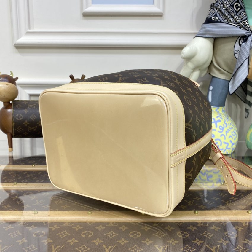 Replica Louis Vuitton Noe Bucket MM Canvas 9 Replica Louis Vuitton Noe Bucket MM Canvas - realistic designer-inspired fake bag