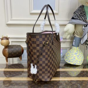 Replica Louis Vuitton Neverfull MM Grid Pink Inside 2 Replica Louis Vuitton Neverfull MM Grid Pink Inside - premium-grade designer purse dupe