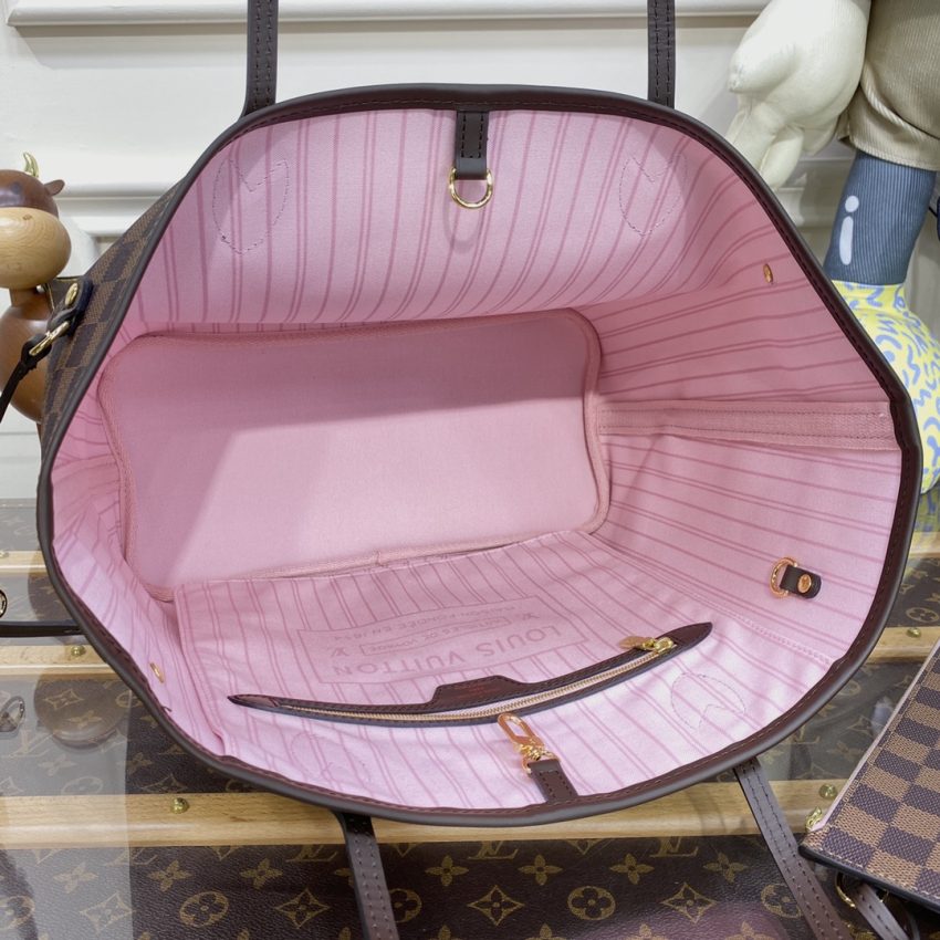 Replica Louis Vuitton Neverfull MM Grid Pink Inside 4 Replica Louis Vuitton Neverfull MM Grid Pink Inside - premium-grade designer purse dupe