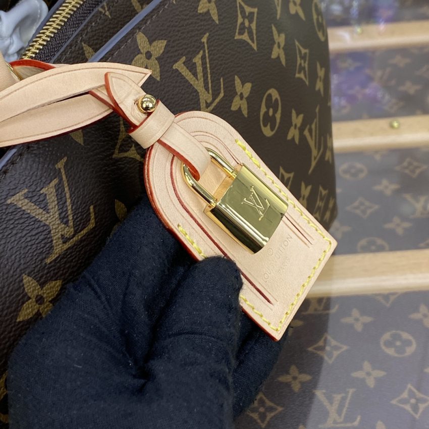 Replica Louis Vuitton Palais 5 Replica Louis Vuitton Palais - authentic-look luxury purse replica