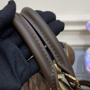 Replica Louis Vuitton Alma PM 9 Replica Louis Vuitton Alma PM - realistic designer-inspired fake bag