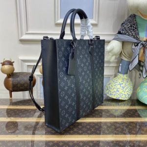 Replica Louis Vuitton Sac Plat M Black 4 Replica Louis Vuitton Sac Plat M Black - high-accuracy replica luxury purse