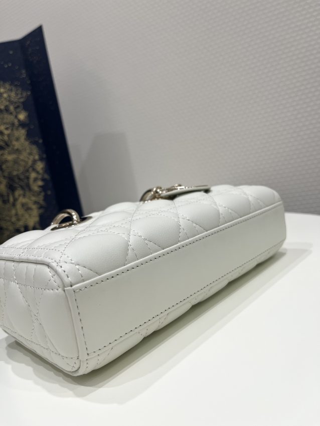 Replica Dior Lady D-Joy Bag White 6 Replica Dior Lady D-Joy Bag White - 1:1 designer replica handbag