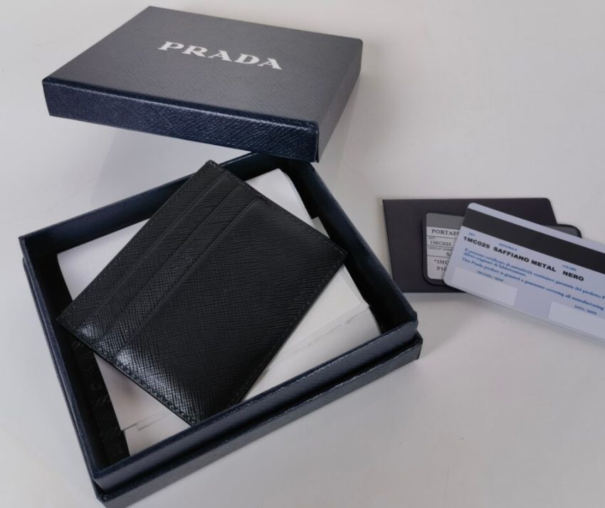 Replica Prada Card Holder - near-authentic luxury replica handbag