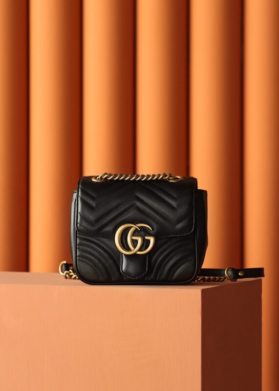 Replica Gucci GG Marmont Square Black 4 Replica Gucci GG Marmont Square Black - ultra-realistic fake designer tote