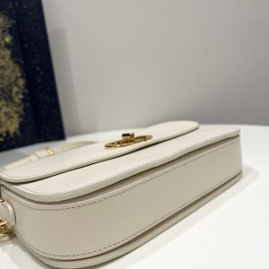 Replica Dior 30 Montaigne Avenue Bag White 3 Replica Dior 30 Montaigne Avenue Bag White - high-quality designer bag clone