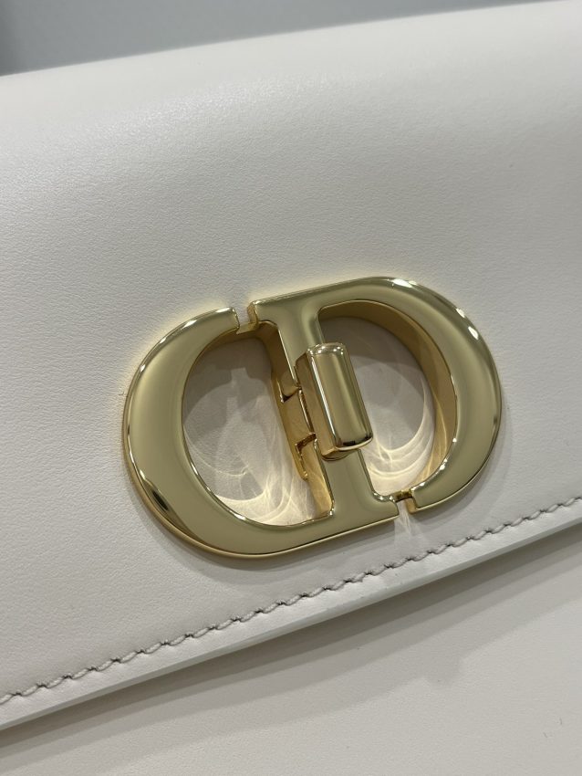 Replica Dior 30 Montaigne Avenue Bag White 5 Replica Dior 30 Montaigne Avenue Bag White - high-quality designer bag clone