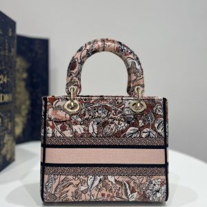 Replica Lady Dior D-Lite Flower 8 Replica Lady Dior D-Lite Flower - high-accuracy replica luxury purse
