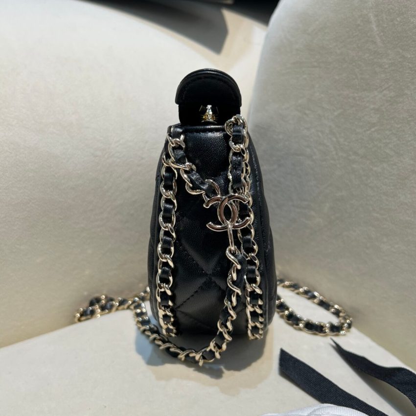 Replica CHANEL 23P Chain Around Crescent Hobo 2 Replica CHANEL 23P Chain Around Crescent Hobo - elite superclone designer purse