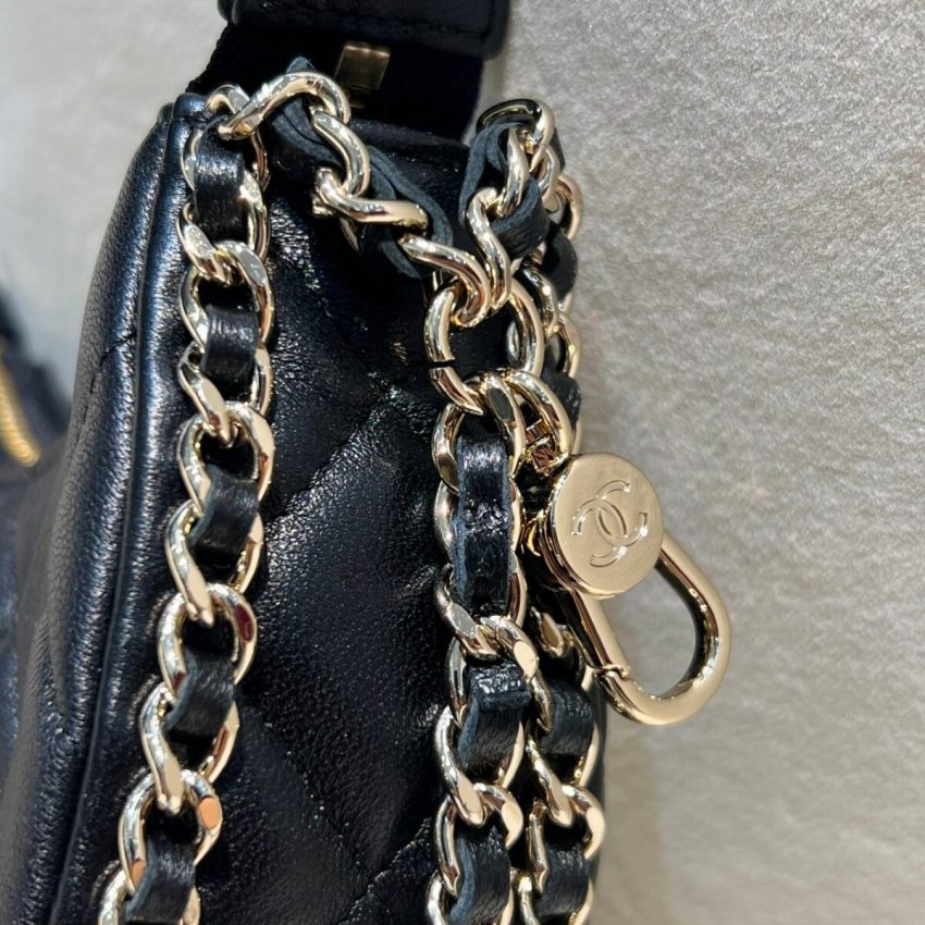 Replica CHANEL 23P Chain Around Crescent Hobo 6 Replica CHANEL 23P Chain Around Crescent Hobo - best-selling designer handbag dupe