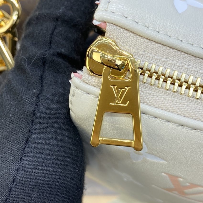 Replica Louis Vuitton Coussin Light Blue 8 Replica Louis Vuitton Coussin Light Blue - realistic designer-inspired fake bag