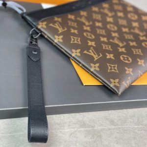 Replica Louis Vuitton To Go Pochette Brown 6 Replica Louis Vuitton To Go Pochette Brown - high-end fake designer purse
