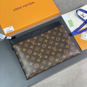 Replica Louis Vuitton To Go Pochette Brown 9 Replica Louis Vuitton To Go Pochette Brown - elite superclone designer purse