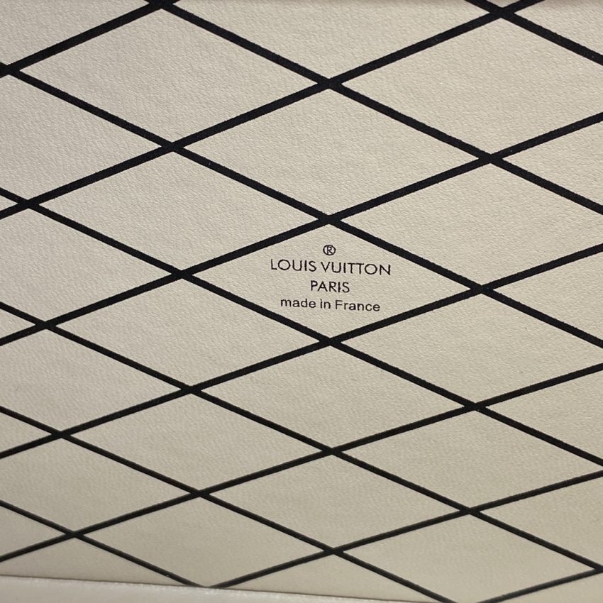 Replica Louis Vuitton Petite Malle Dark Brown 4 Replica Louis Vuitton Petite Malle Black - high-end fake designer purse