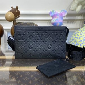 Replica Louis Vuitton Gaston Wearable Wallet Black 1 Replica Louis Vuitton Gaston Wearable Wallet Black - best-selling designer handbag dupe