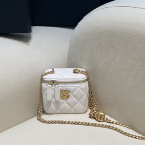 Replica CHANEL 23P Heart Lipstick Bag White 4 Replica CHANEL 23P Heart Lipstick Bag White - 1:1 designer replica handbag