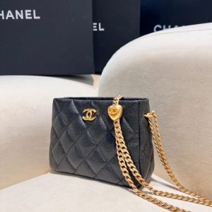 Replica CHANEL 23c Hobo Love 2 Replica CHANEL 23c Hobo Love - ultra-realistic fake designer tote