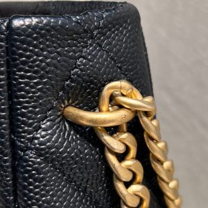 Replica CHANEL 23c Hobo Love 7 Replica CHANEL 23c Hobo Love - high-quality designer bag clone