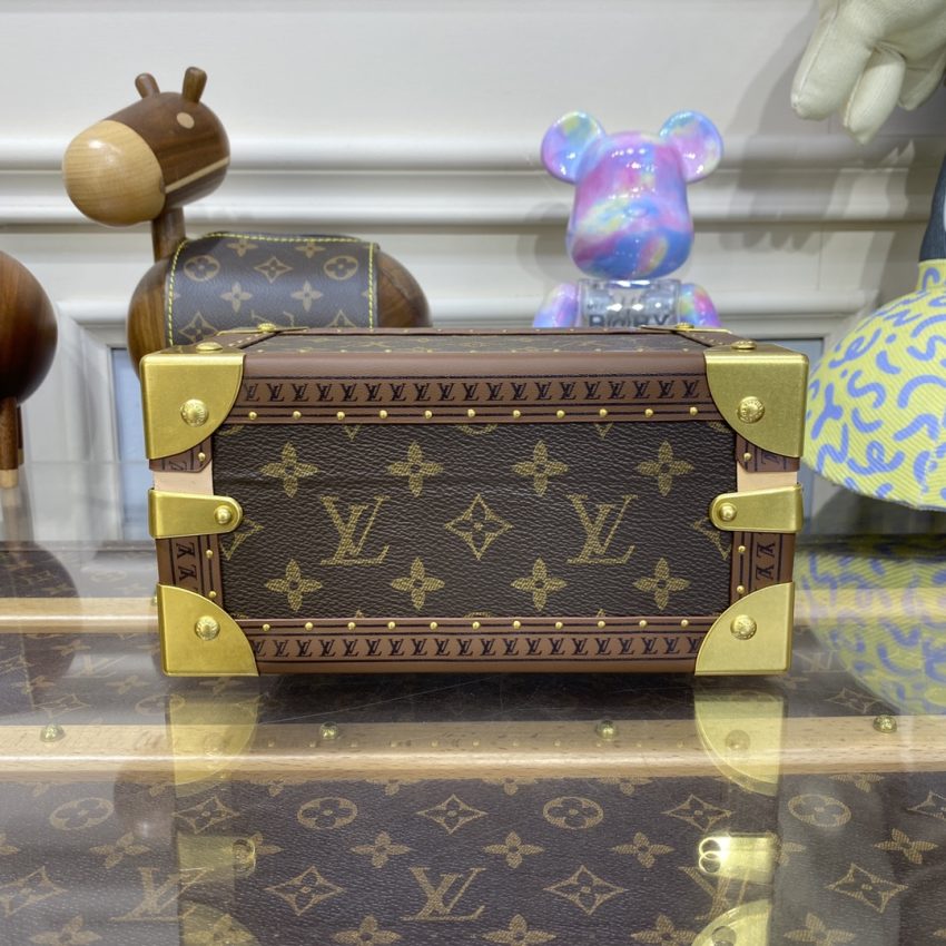 Replica Louis Vuitton Coffret Trésor 24 Pink 5 Replica Louis Vuitton Coffret Trésor 24 Pink - high-end fake designer purse