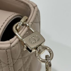 Replica Dior Lady D-Joy Bag Light Caramel 5 Replica Dior Lady D-Joy Bag Light Caramel - ultra-realistic fake designer tote