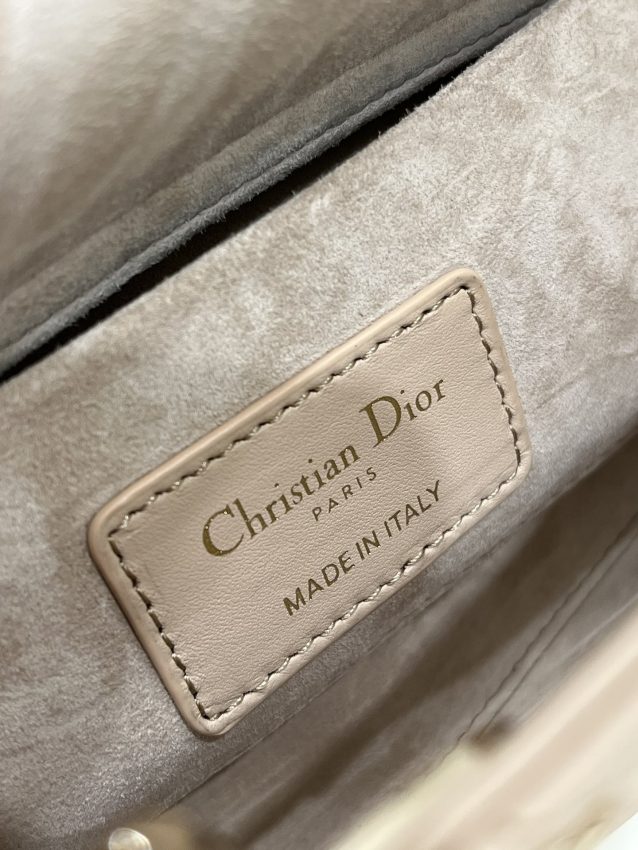 Replica Dior Lady D-Joy Bag Light Caramel 8 Replica Dior Lady D-Joy Bag Light Caramel - ultra-realistic fake designer tote