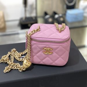 Replica CHANEL 23P Lipstick Bag Pink 3 Replica CHANEL 23P Lipstick Bag Pink - 1:1 designer replica handbag