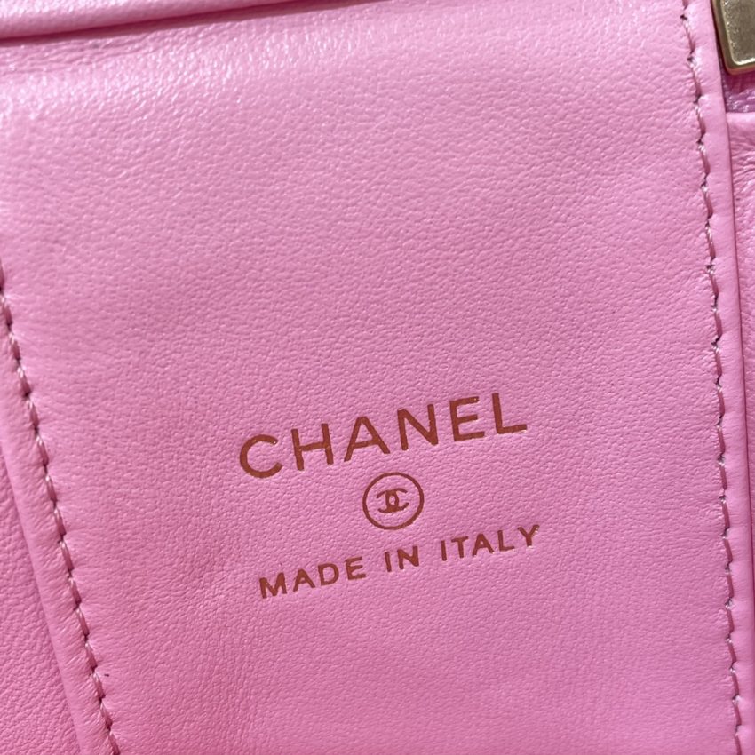 Replica CHANEL 23P Lipstick Bag Pink 8 Replica CHANEL 23P Lipstick Bag Pink - elite superclone designer purse