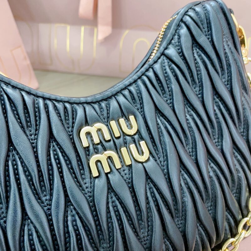 Replica Miu Miu Matelassé Black 2 Replica Miu Miu Matelassé Black - high-accuracy replica luxury purse