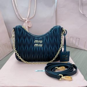 Replica Miu Miu Matelassé Black 4 Replica Miu Miu Matelassé Black - premium 1:1 fake handbag model