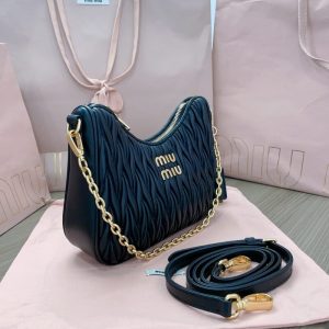 Replica Miu Miu Matelassé Black 8 Replica Miu Miu Matelassé Black - best quality luxury bag dupe