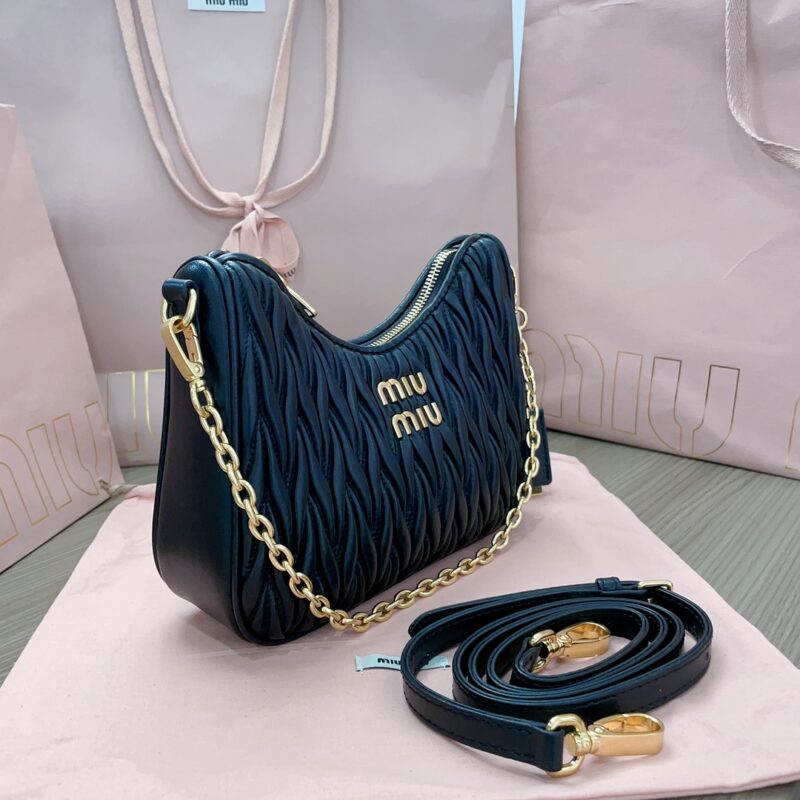 Replica Miu Miu Matelassé Black 8 Replica Miu Miu Matelassé Black - best quality luxury bag dupe