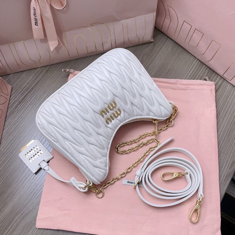 Replica Miu Miu Matelassé White 2 Replica Miu Miu Matelassé White - elite superclone designer purse