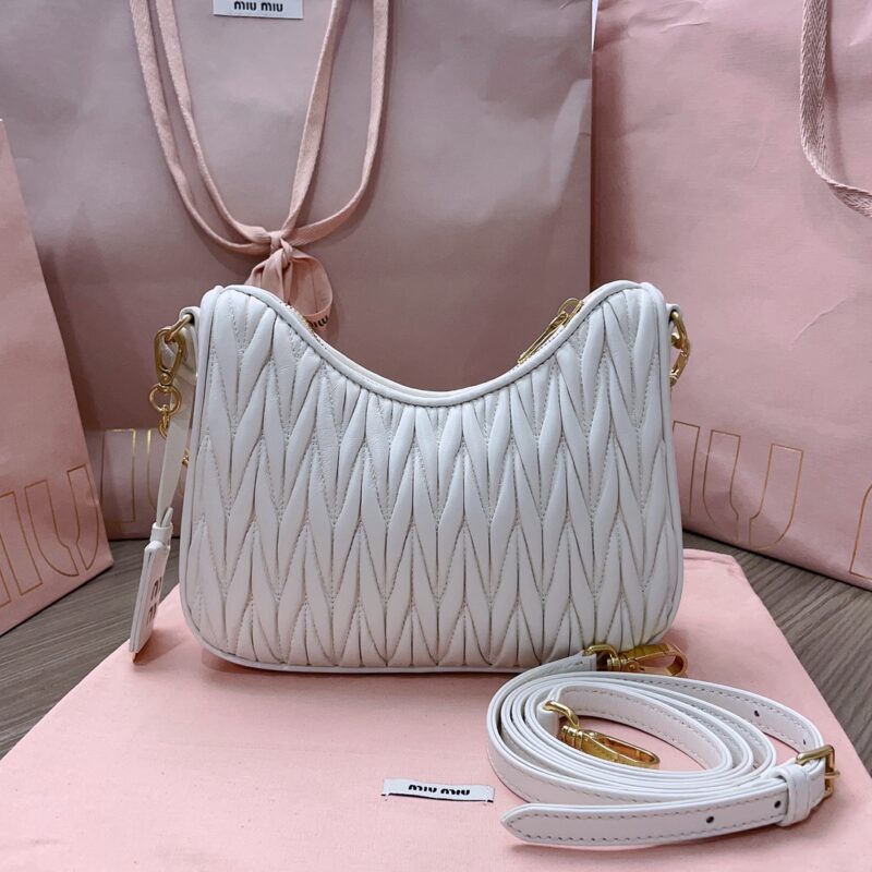 Replica Miu Miu Matelassé White 8 Replica Miu Miu Matelassé White - authentic-look luxury purse replica