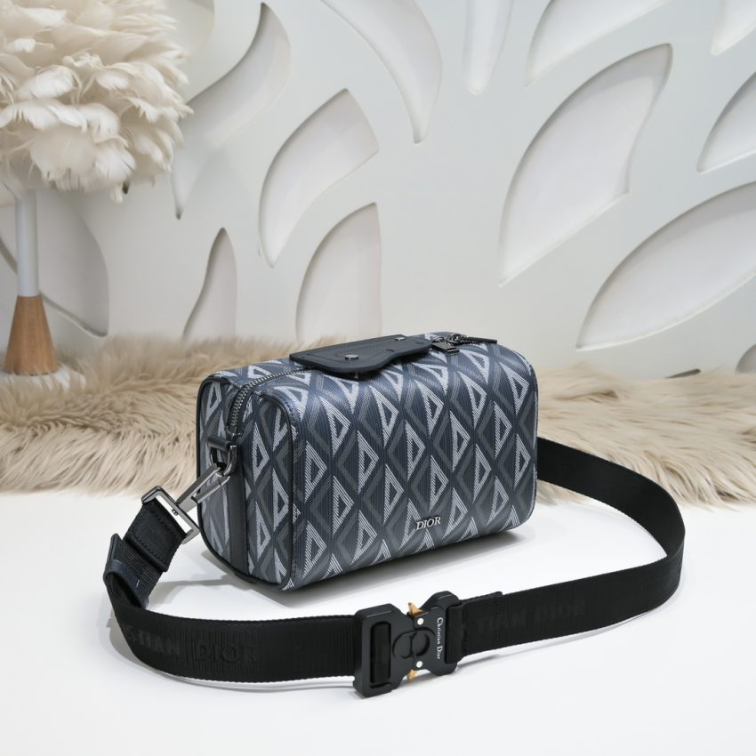 Replica Dior Lingot 22 Diamond Blue 2 Replica Dior Lingot 22 Diamond Blue - realistic designer-inspired fake bag
