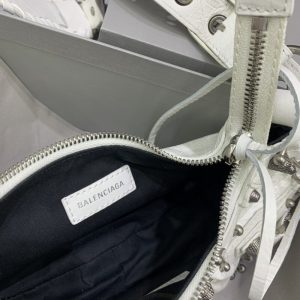 Replica Balenciaga Le Cagole White 5 Replica Balenciaga Le Cagole White - high-accuracy replica luxury purse