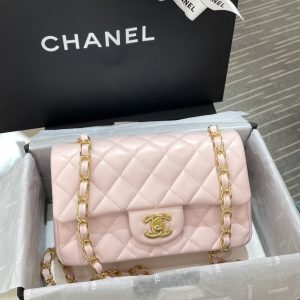 Replica CHANEL Classic Flap 20cm Pink 5 Replica CHANEL Classic Flap 20cm Pink - high-accuracy replica luxury purse