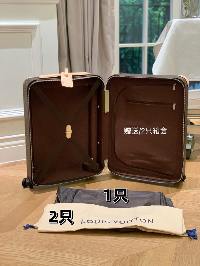 Replica Louis Vuitton Suitcase Custom Colors 6 Replica Louis Vuitton Suitcase Custom Colors - ultra-realistic fake designer tote