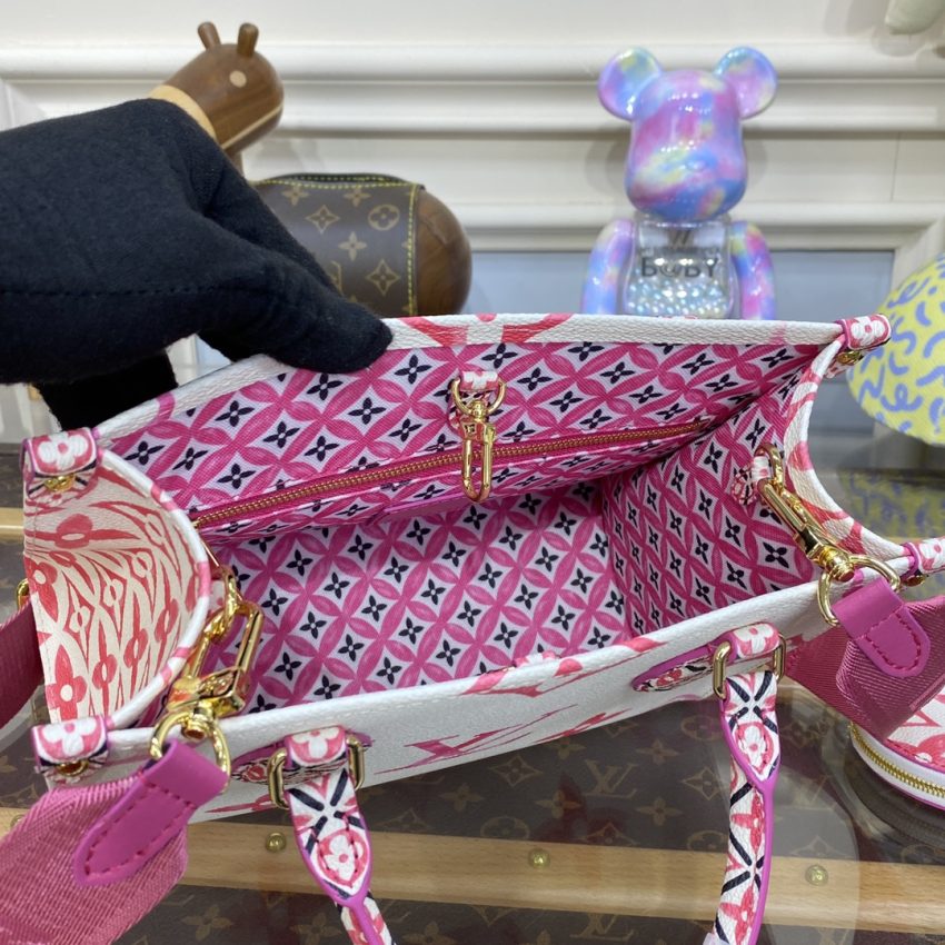 Replica LV OnTheGo PM Pink&White 3 Replica LV OnTheGo PM Pink&White - best-selling designer handbag dupe