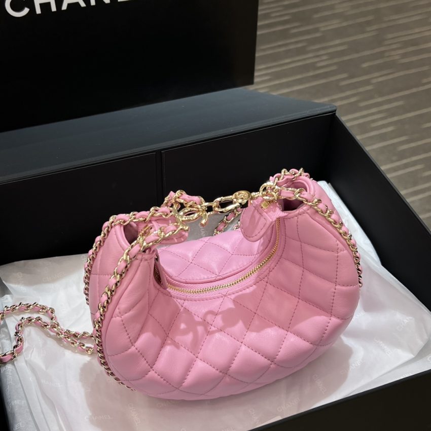 Replica CHANEL 23P Crescent Bag Pink 2 Replica CHANEL 23P Crescent Bag Pink - ultra-realistic fake designer tote