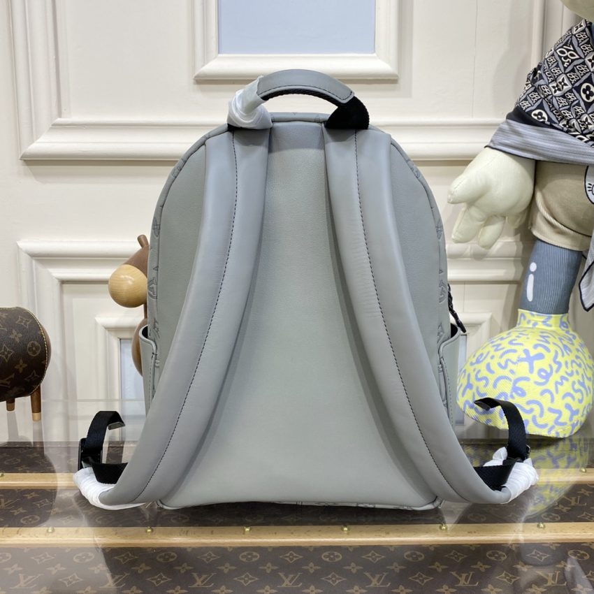 Replica Louis Vuitton Discovery Backpack White 6 Replica Louis Vuitton Discovery Backpack White - near-authentic luxury replica handbag