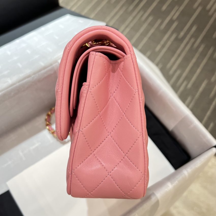Replica CHANEL Classic Flap 25cm Pink 4 Replica CHANEL Classic Flap 25cm Pink - ultra-realistic fake designer tote