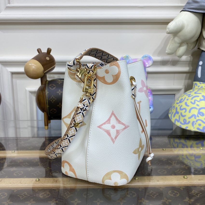 Replica Louis Vuitton NeoNoe BB White Apricot 2 Replica Louis Vuitton NeoNoe BB White Apricot - ultra-realistic fake designer tote