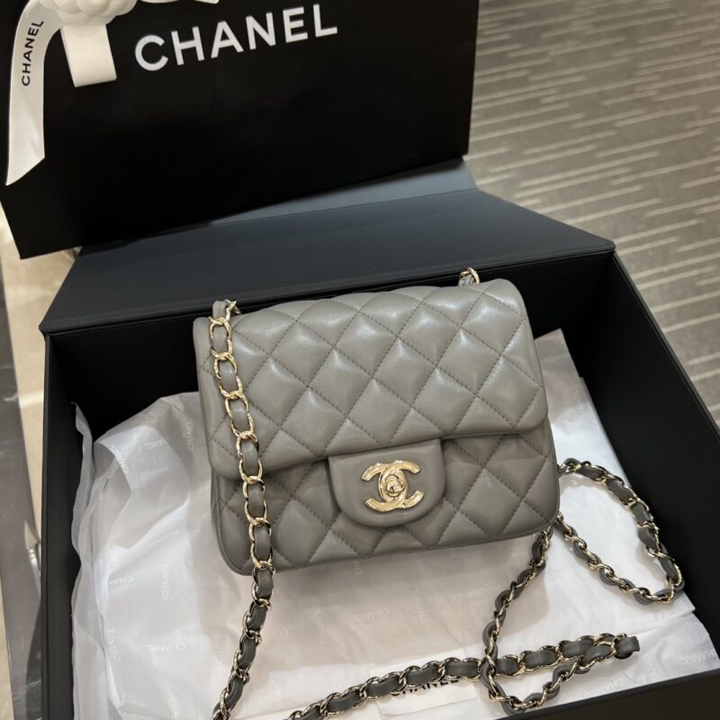 Replica CHANEL Classic Flap 17cm Grey 1 Replica CHANEL Classic Flap 17cm Grey - authentic-look luxury purse replica