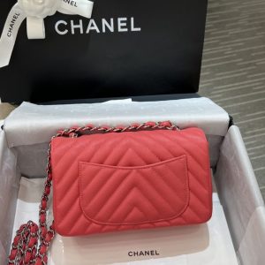 Replica CHANEL Classic Flap V 20cm Red 3 Replica CHANEL Classic Flap V 20cm Red - best-selling designer handbag dupe