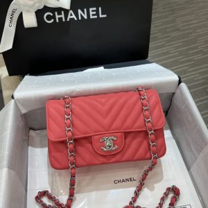 Replica CHANEL Classic Flap V 20cm Red 6 Replica CHANEL Classic Flap V 20cm Red - elite superclone designer purse